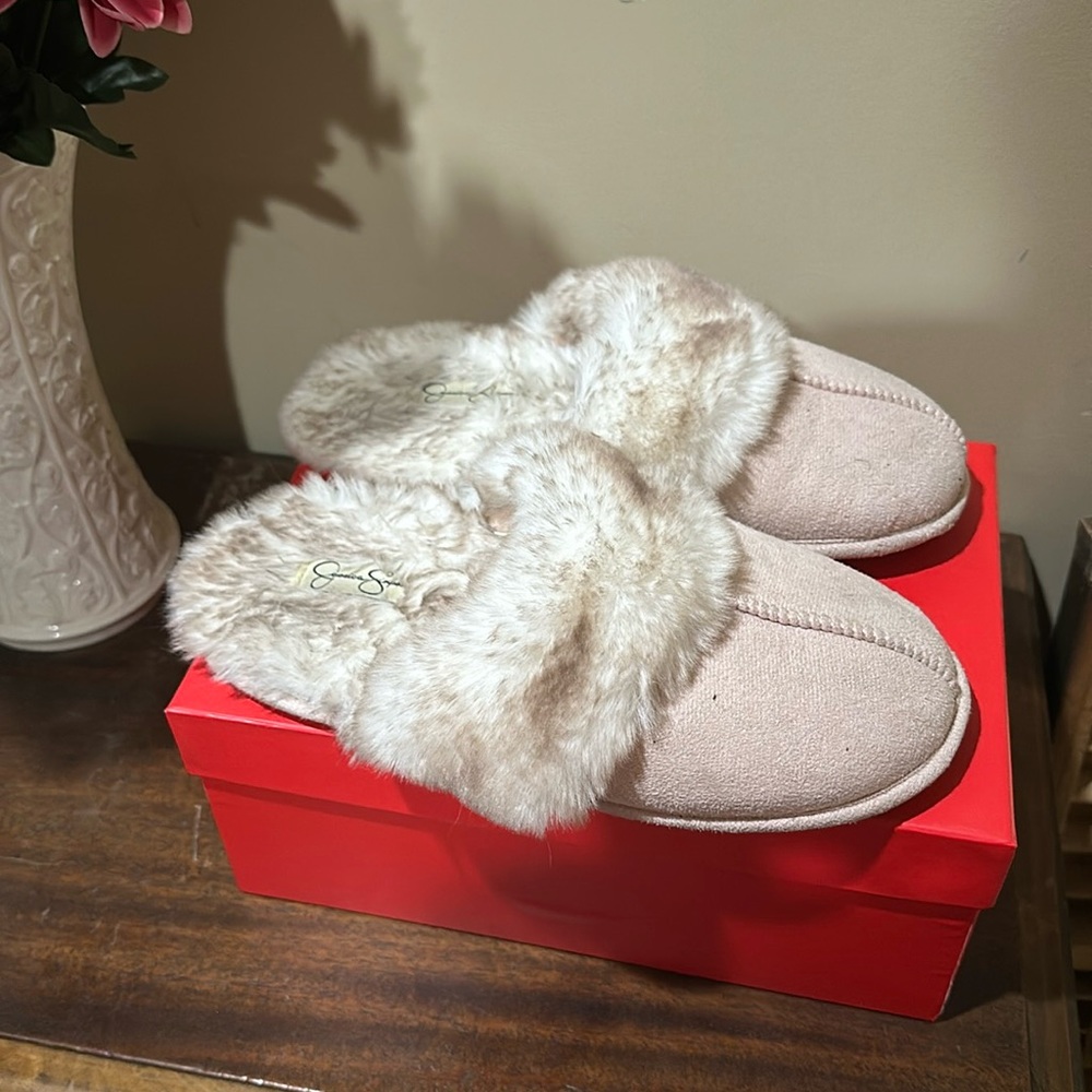 Jessica Simpson slippers